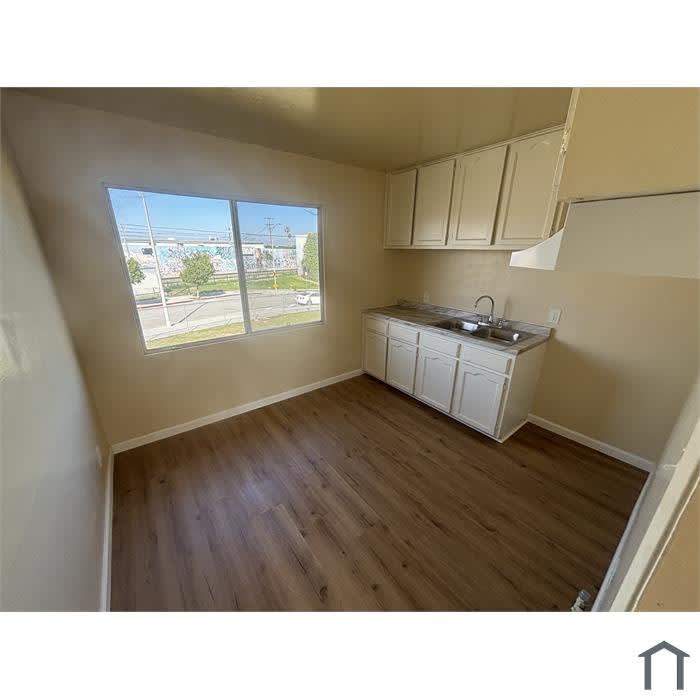7118 West Boulevard – photo 1