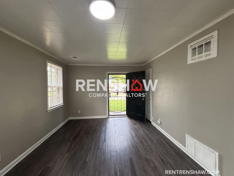 1065 Larry Ln – photo 5
