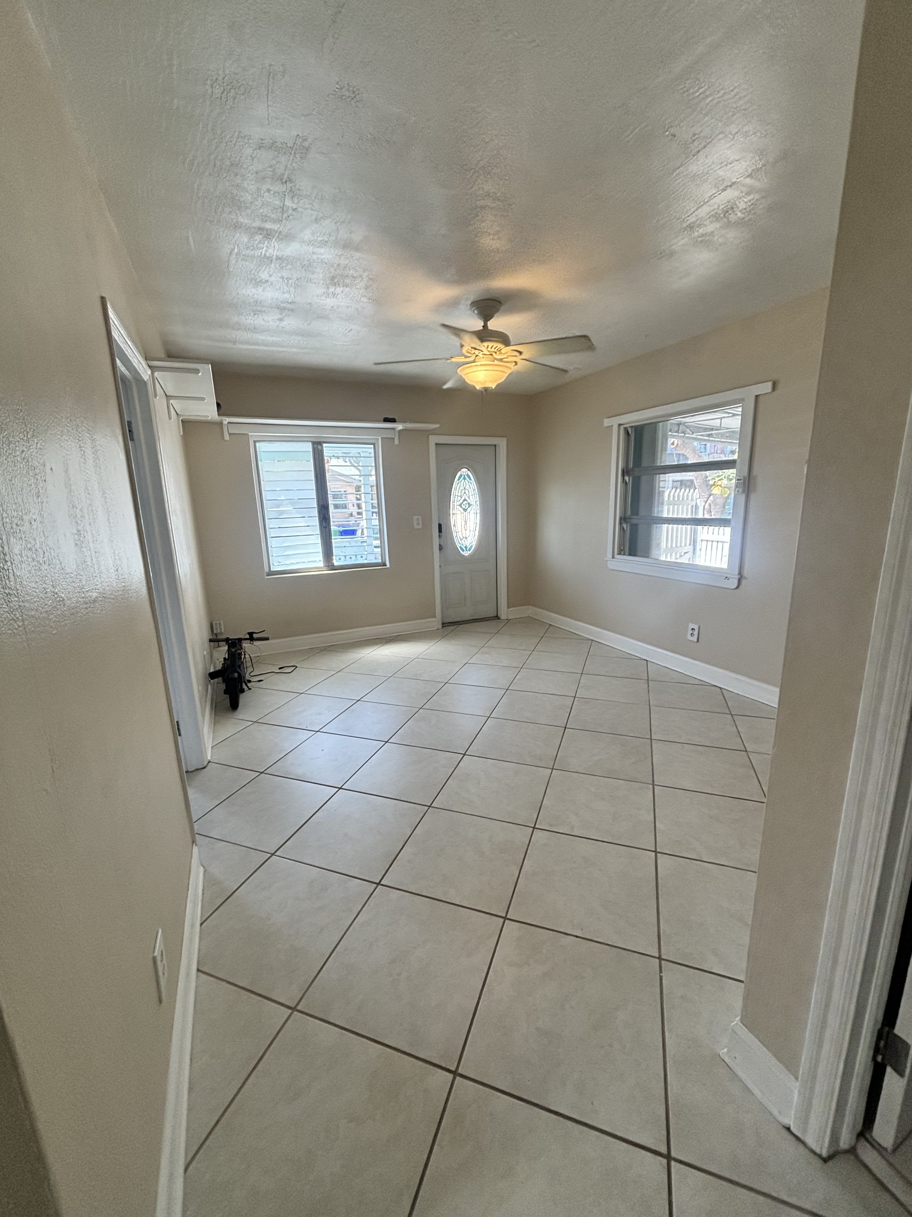 1513 Josephine St – photo 2