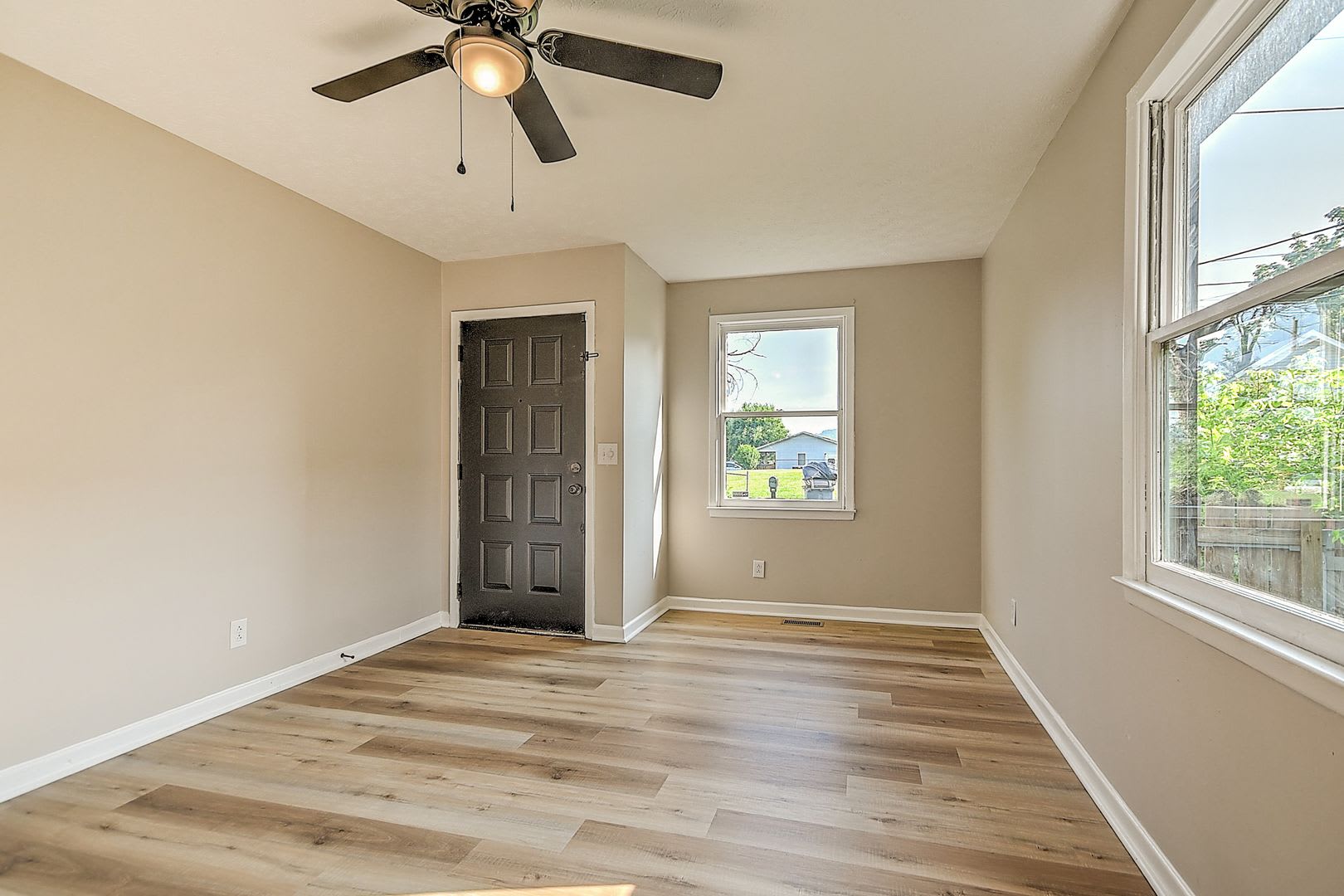 921 Elizabeth St, Kingsport, TN 37660 – photo 5