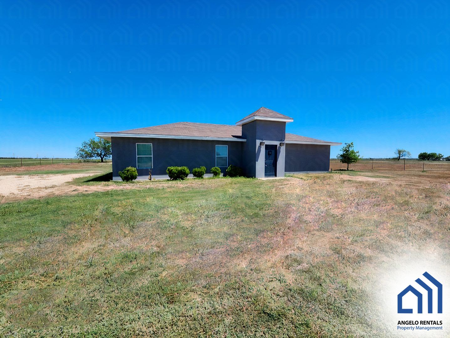 Spacious 3 bedroom 2 bath home AVAILABLE NOW! – photo 2
