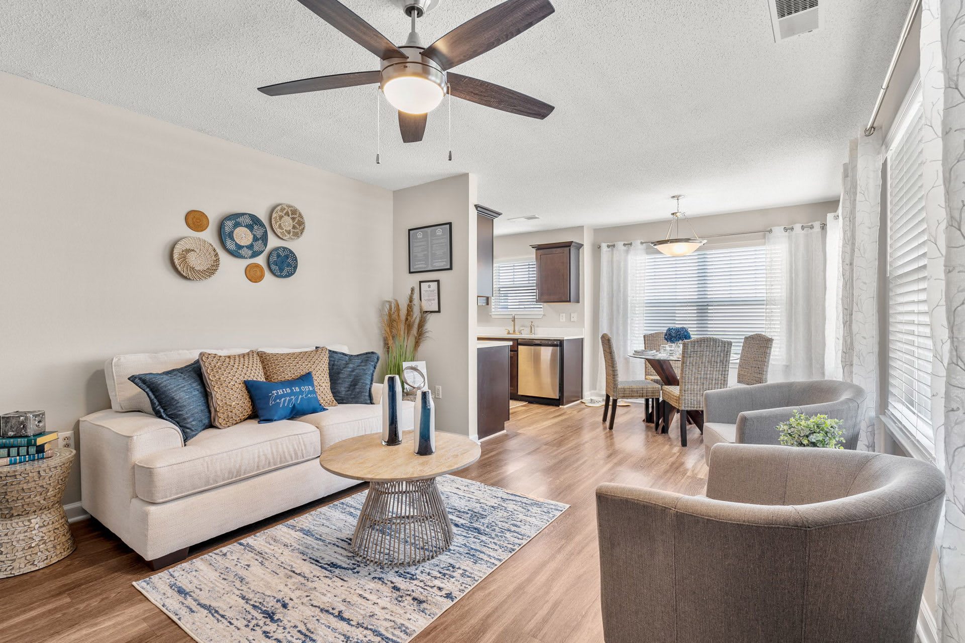 Flintlake Apartments – photo 2