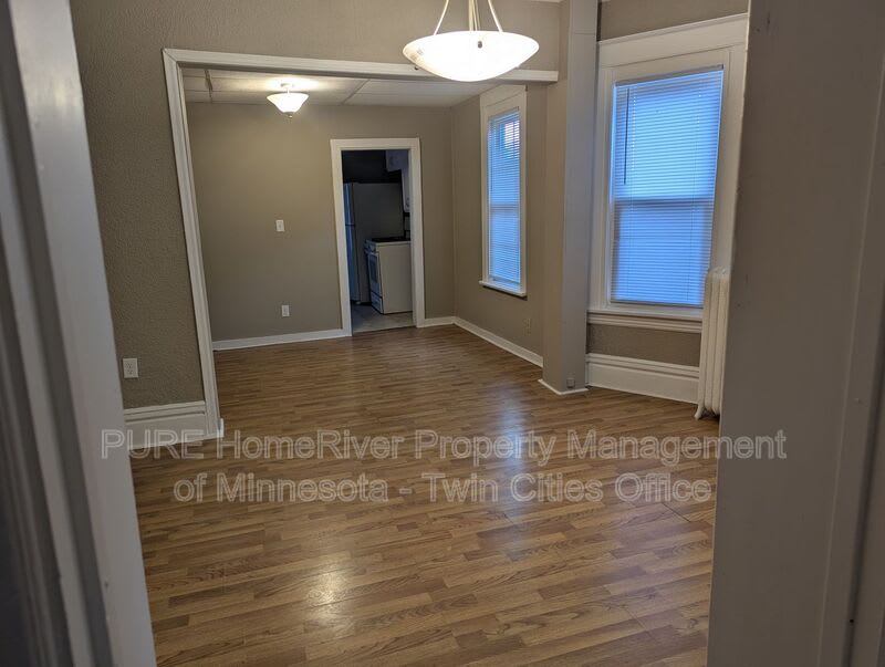 605 Van Buren Ave – photo 3