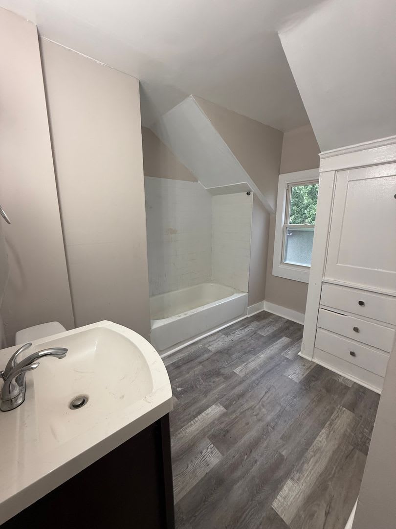 3bd Single Section 8 – photo 3