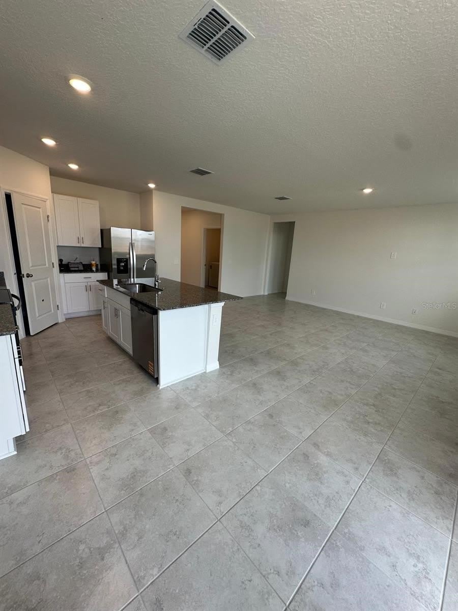 5198 GREEN BELT Drive – photo 3
