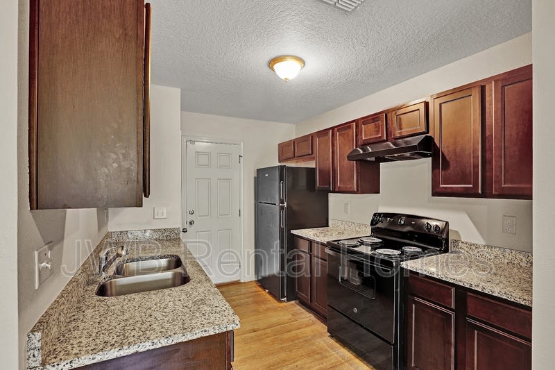 7952 Dekle Ave – photo 2
