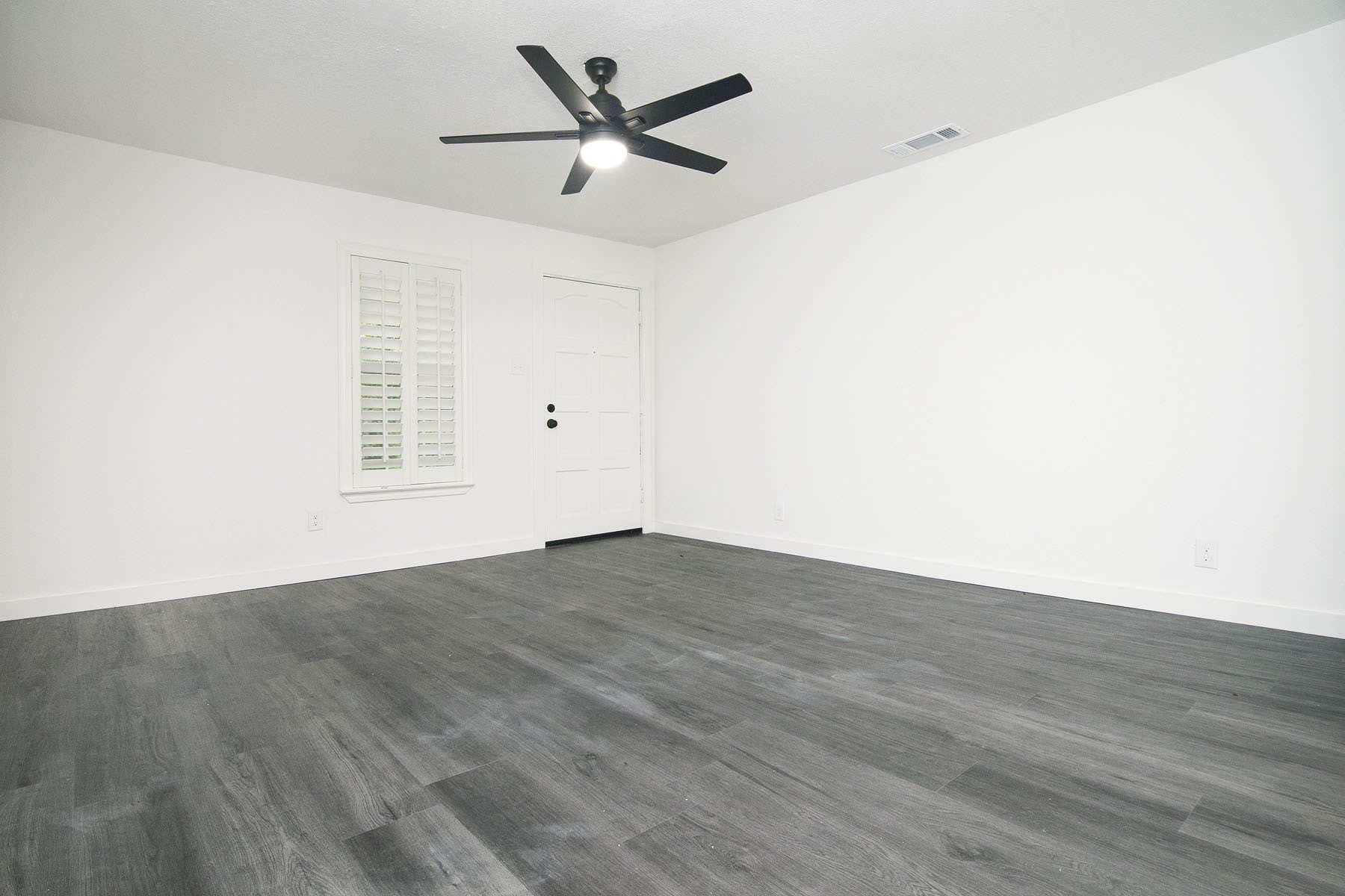 305 College Street – photo 4