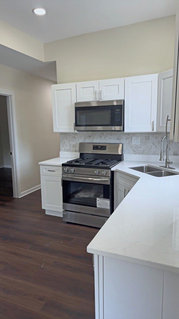1141 S Saint Louis Avenue – photo 2
