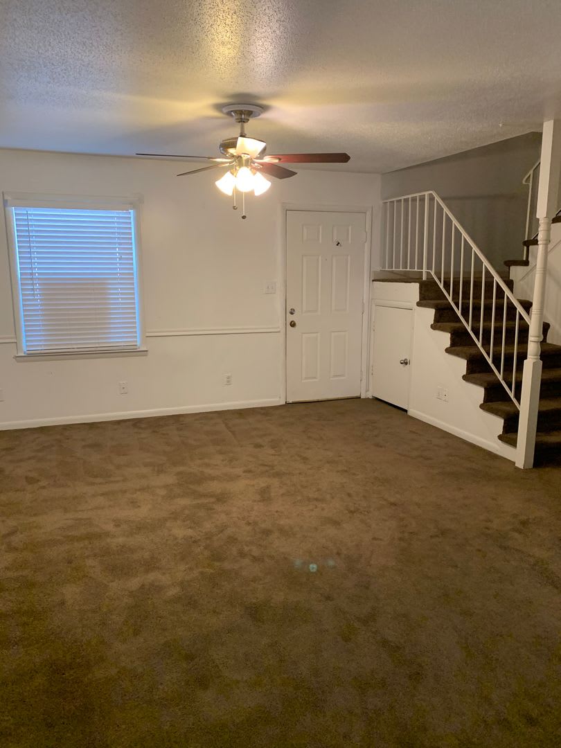 Southside-Near Oglethorpe Mall & South College – photo 2