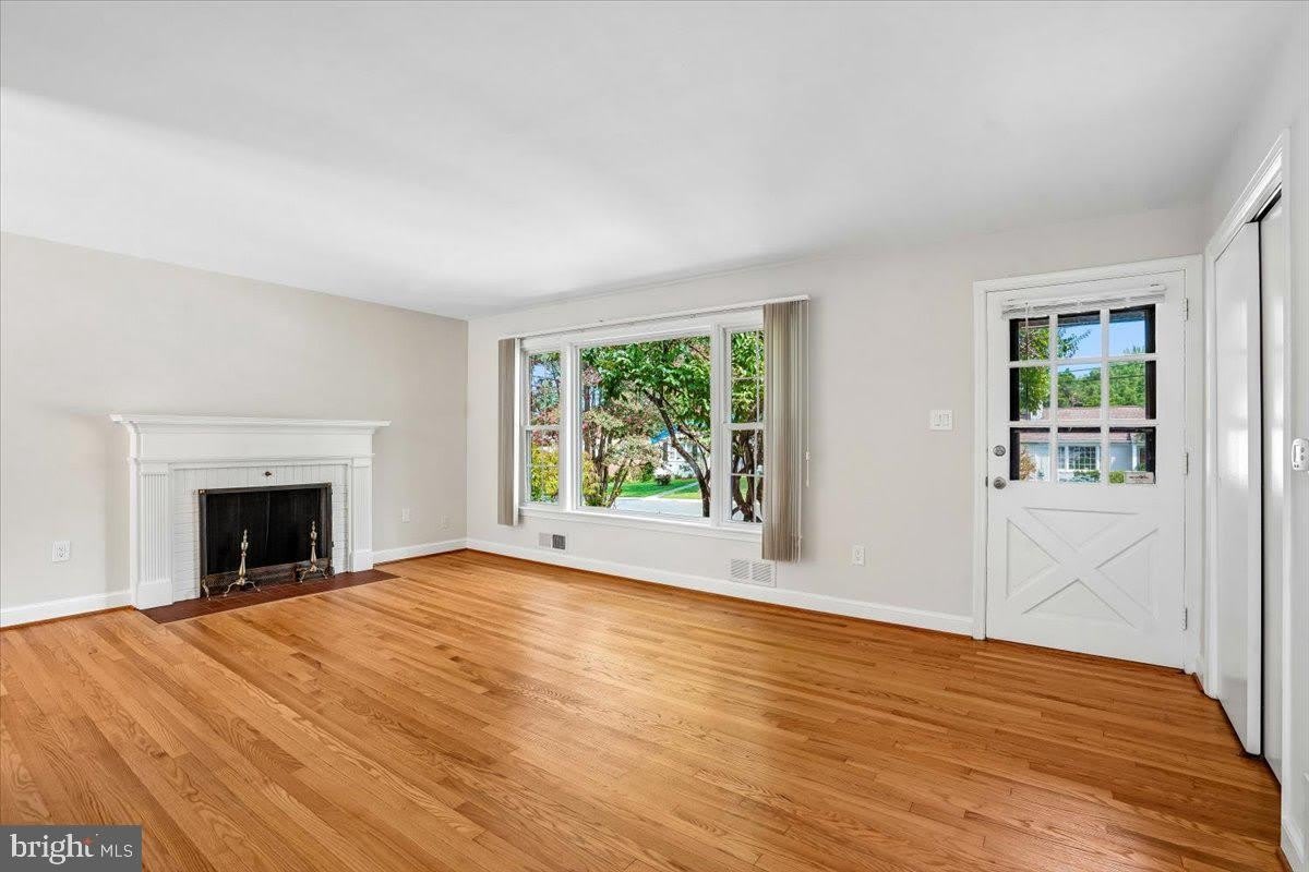 5006 BENTON AVE – photo 3