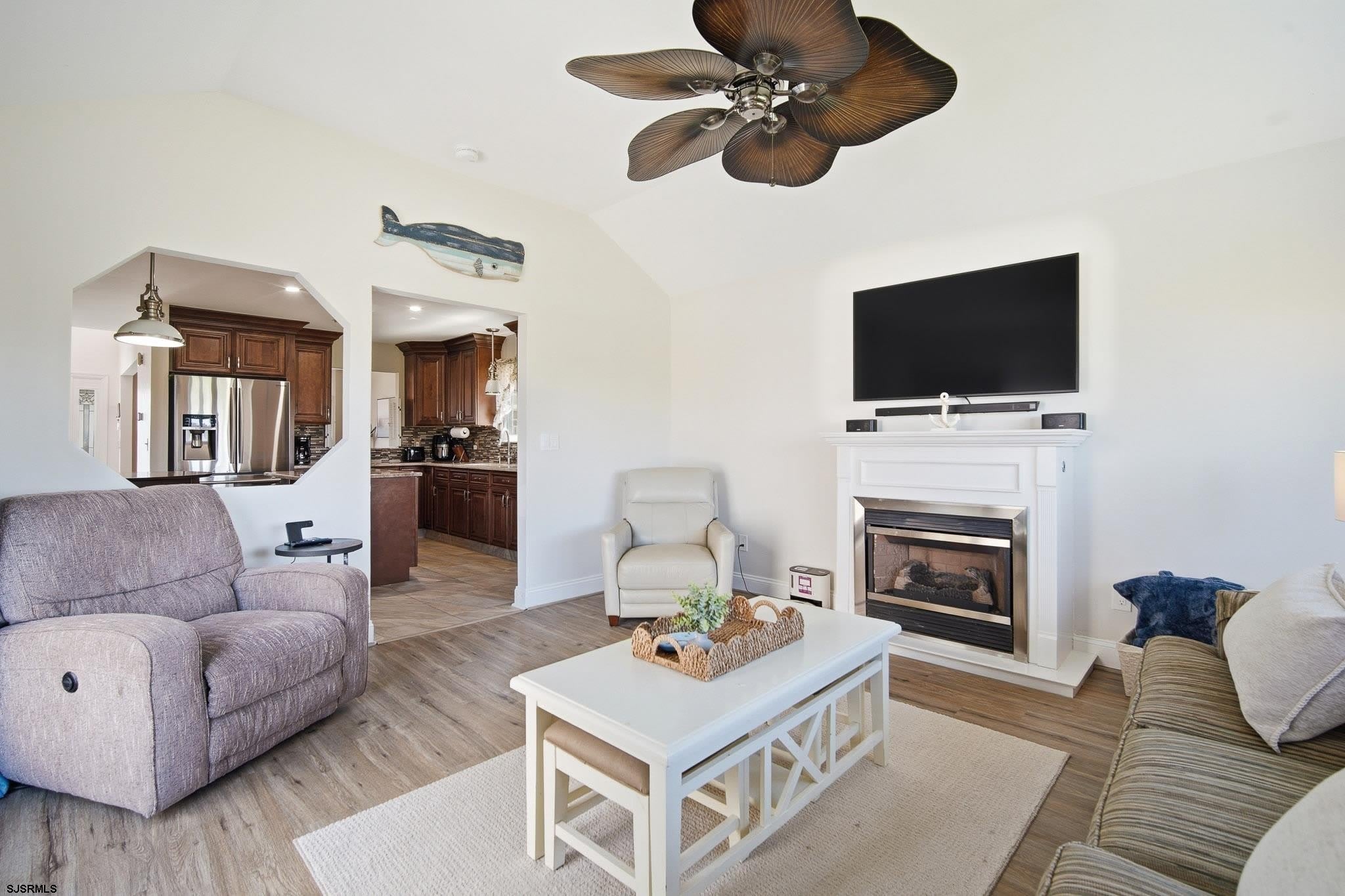 214 Hagen Rd – photo 5