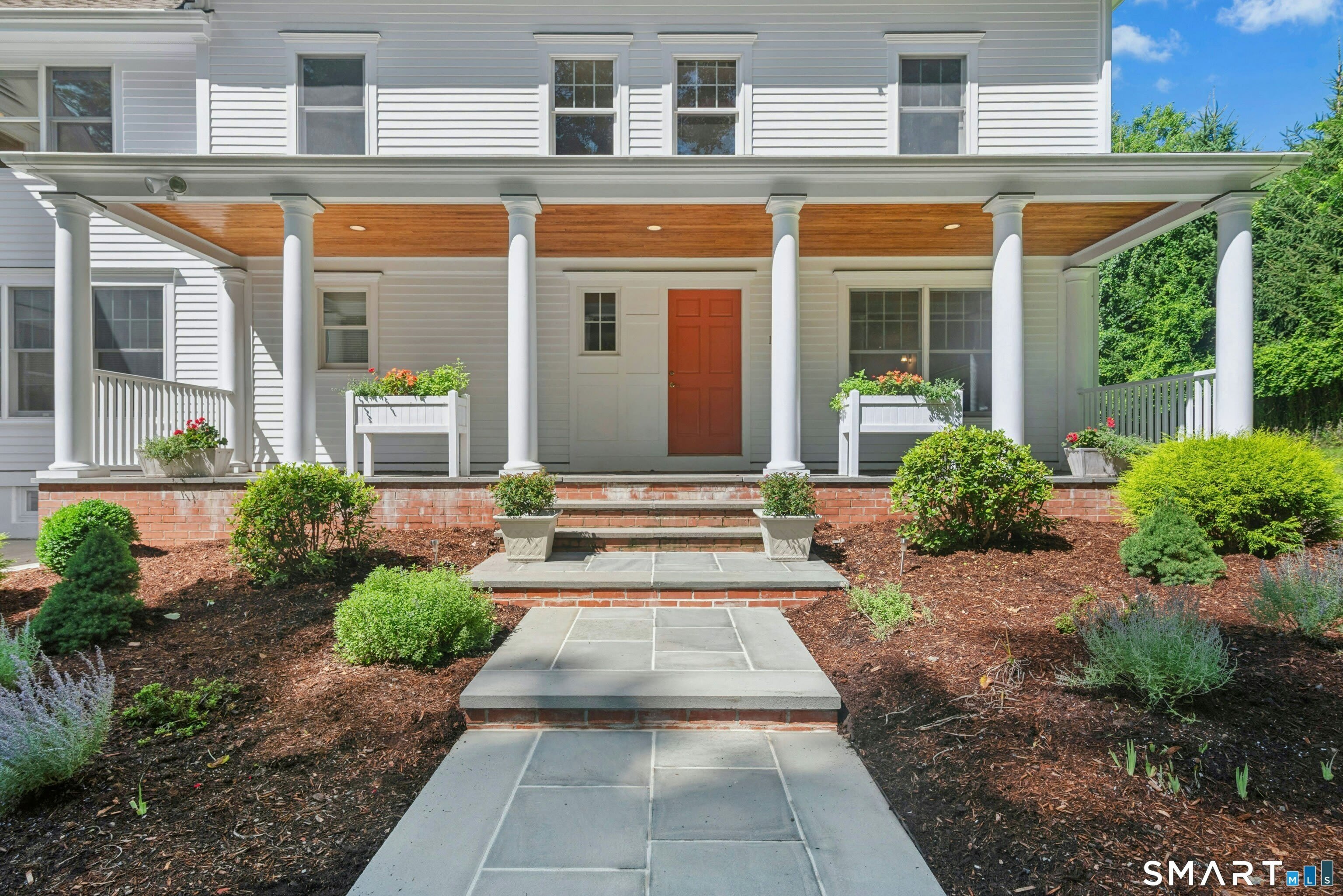 10 Fernwood Road – photo 2