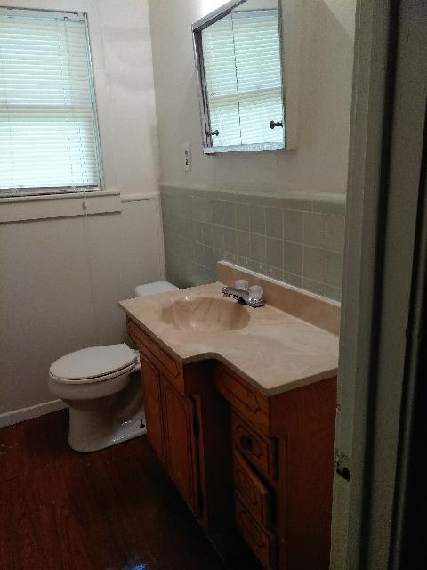 675 E Caston St – photo 3