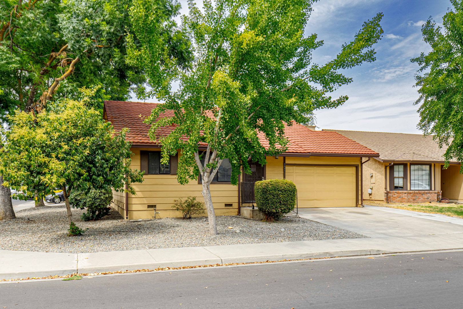 3 bed 2 bath home for RENT in Modesto by Highway 99 and Costco! – photo 3
