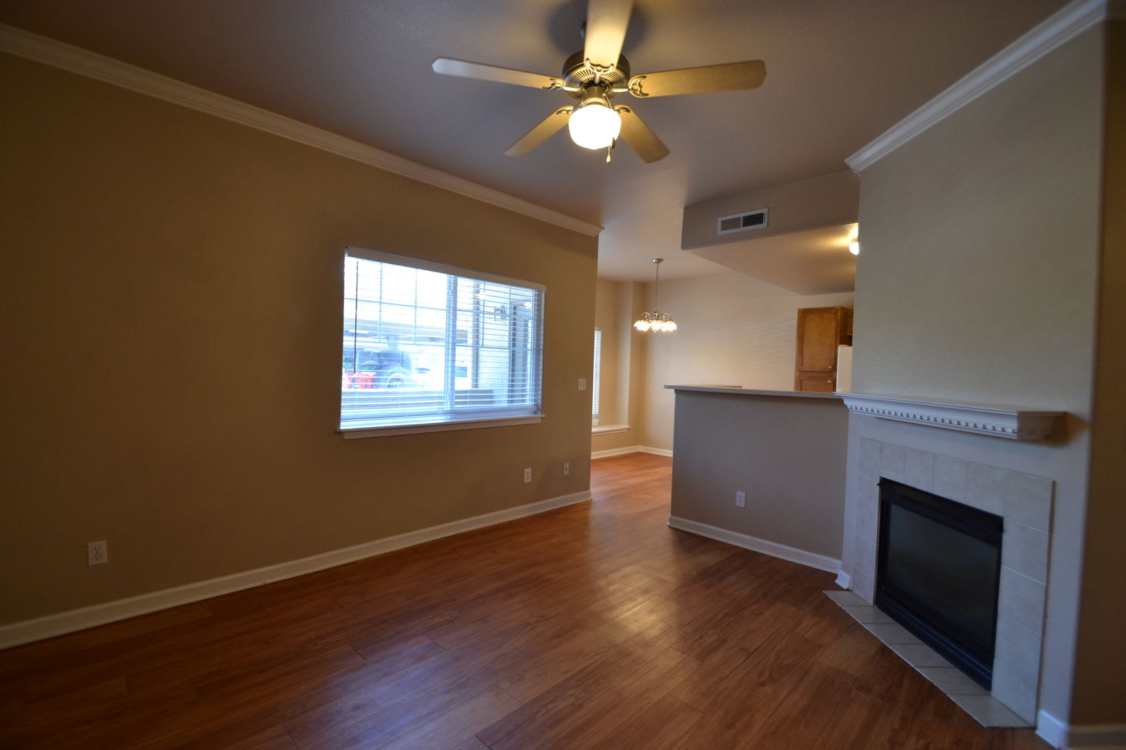 2 bed 2 bath Townhome on Main Level with A/C – photo 5