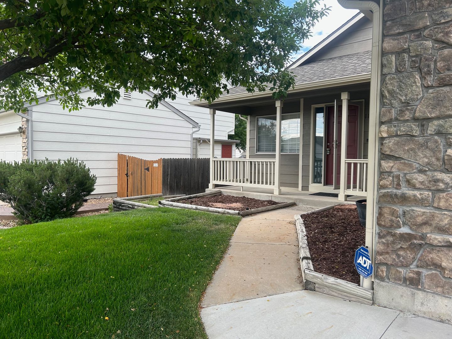 Stunning 4 BR/3 BA Littleton Home!! – photo 2