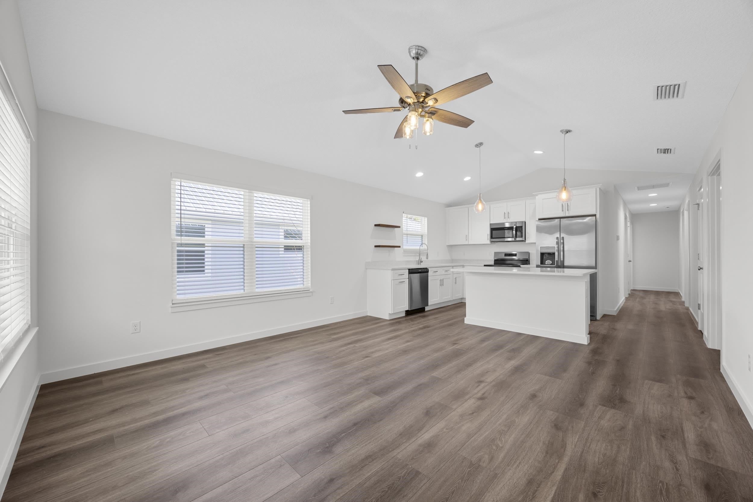 940 Collier Boulevard – photo 4
