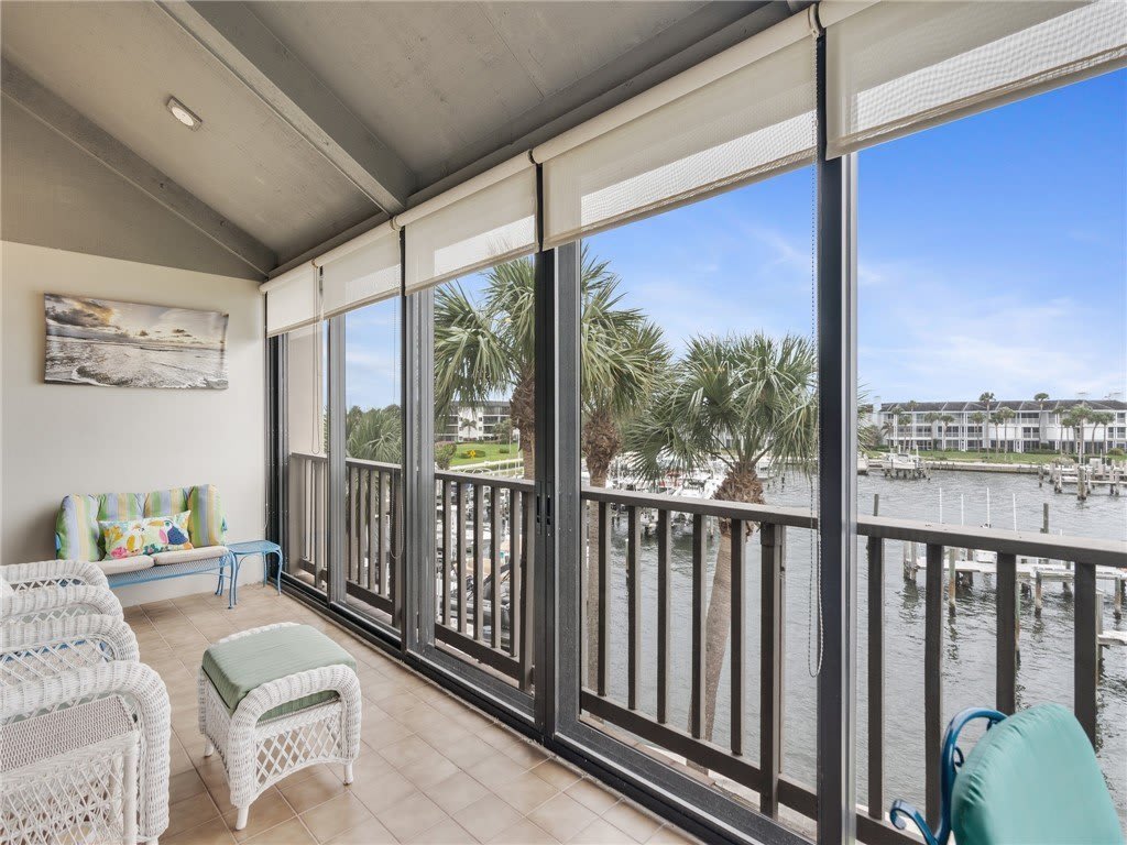 1880 Bay Road – photo 2