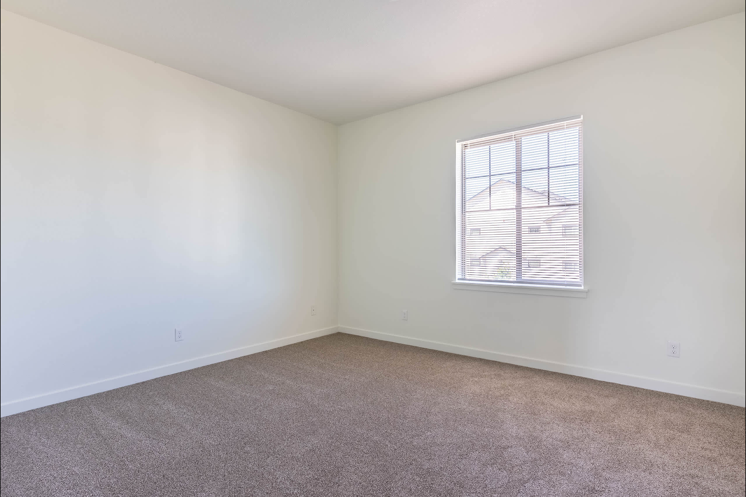 Riverplace Apartments – photo 5