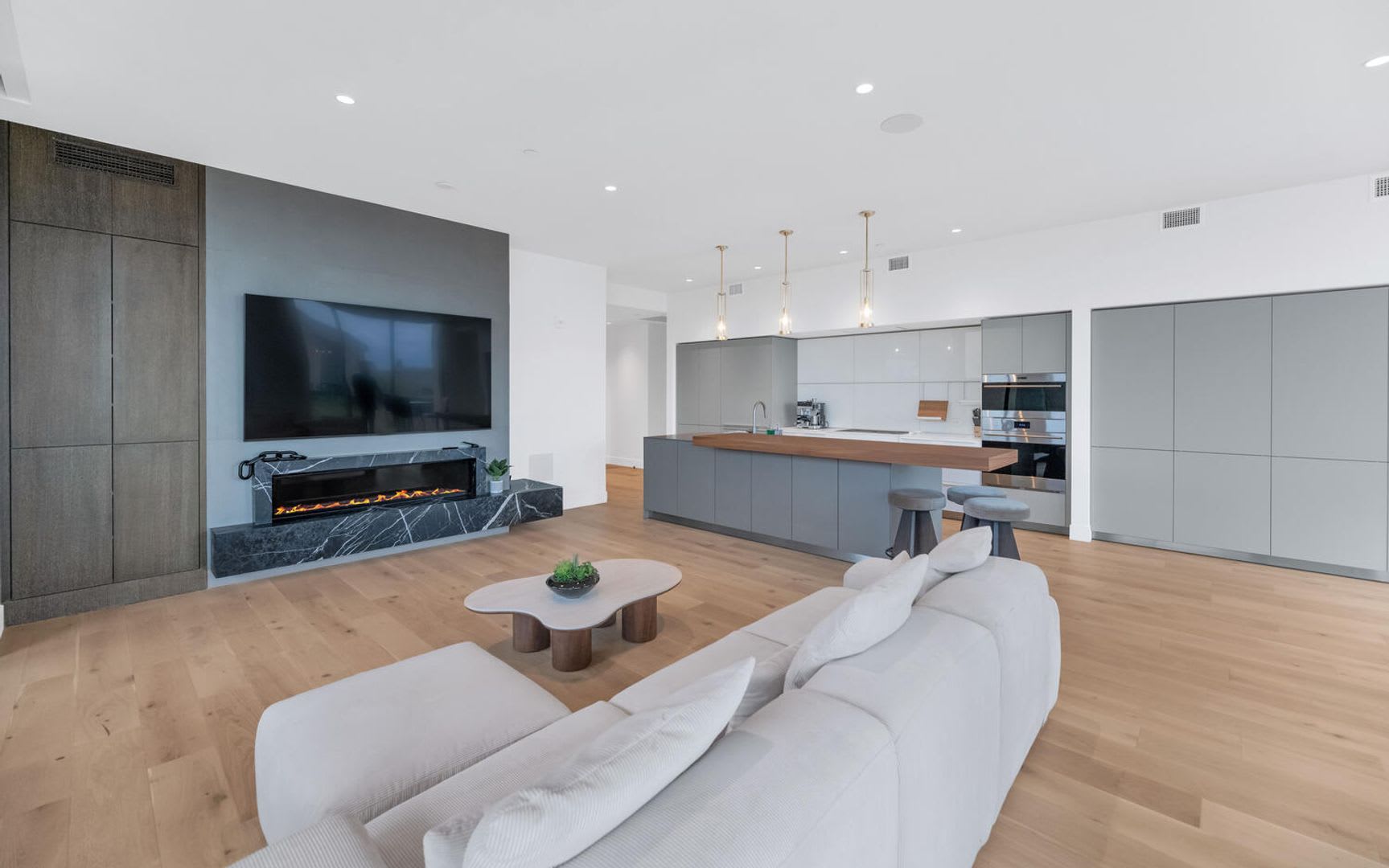 Rates Vary 9 995 22 495 – photo 3