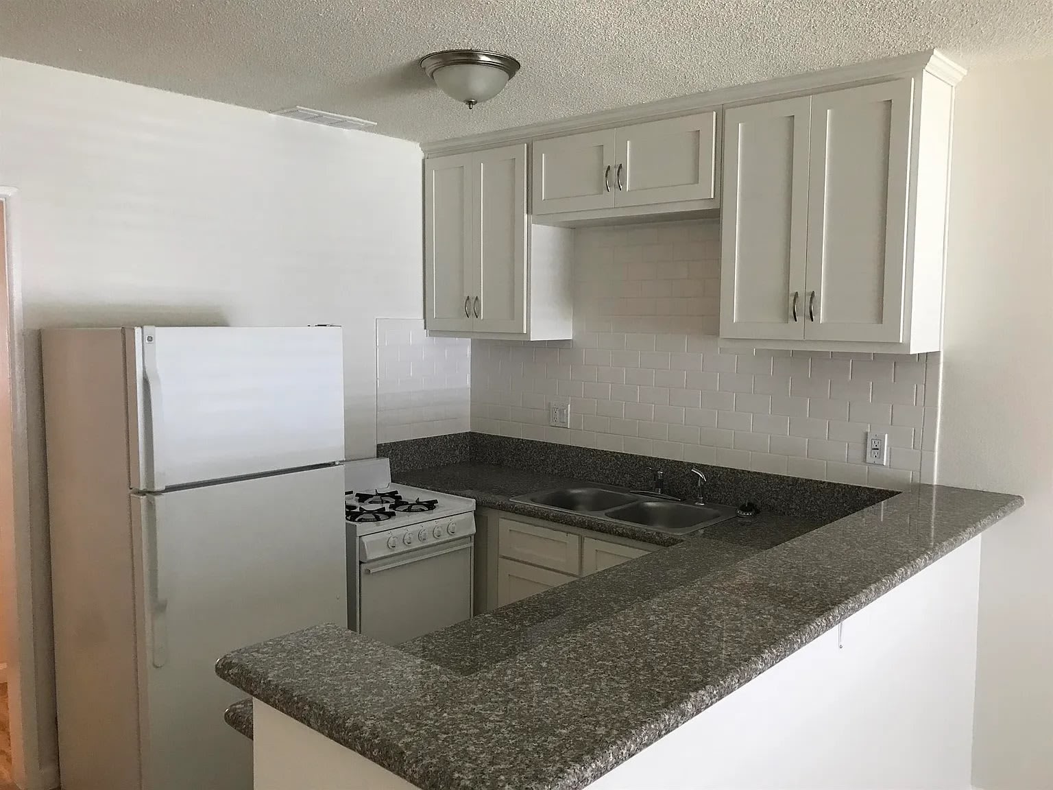 6691 Abrego Rd Apt 7 – photo 2