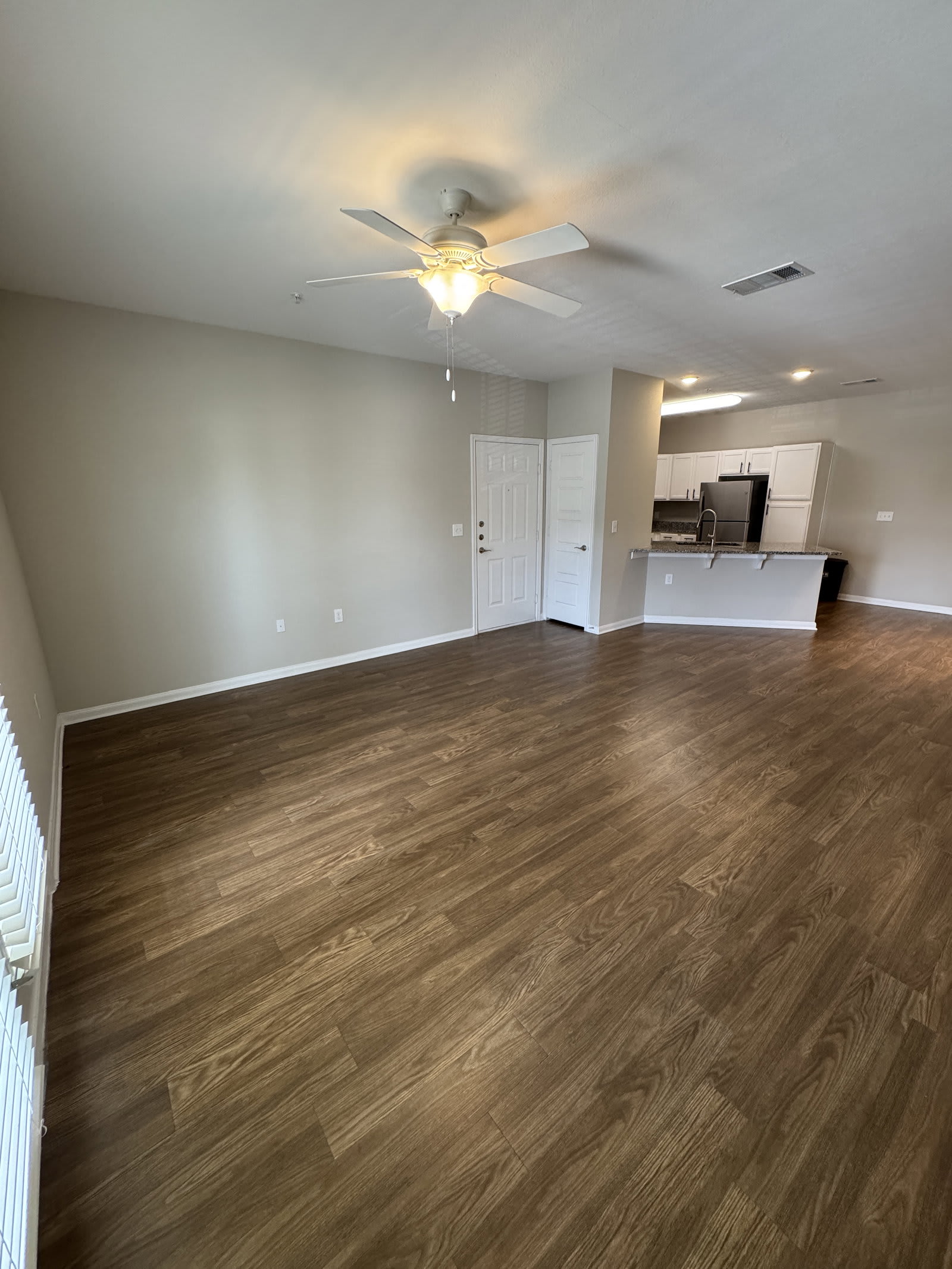 1828 Central Expressway – photo 5