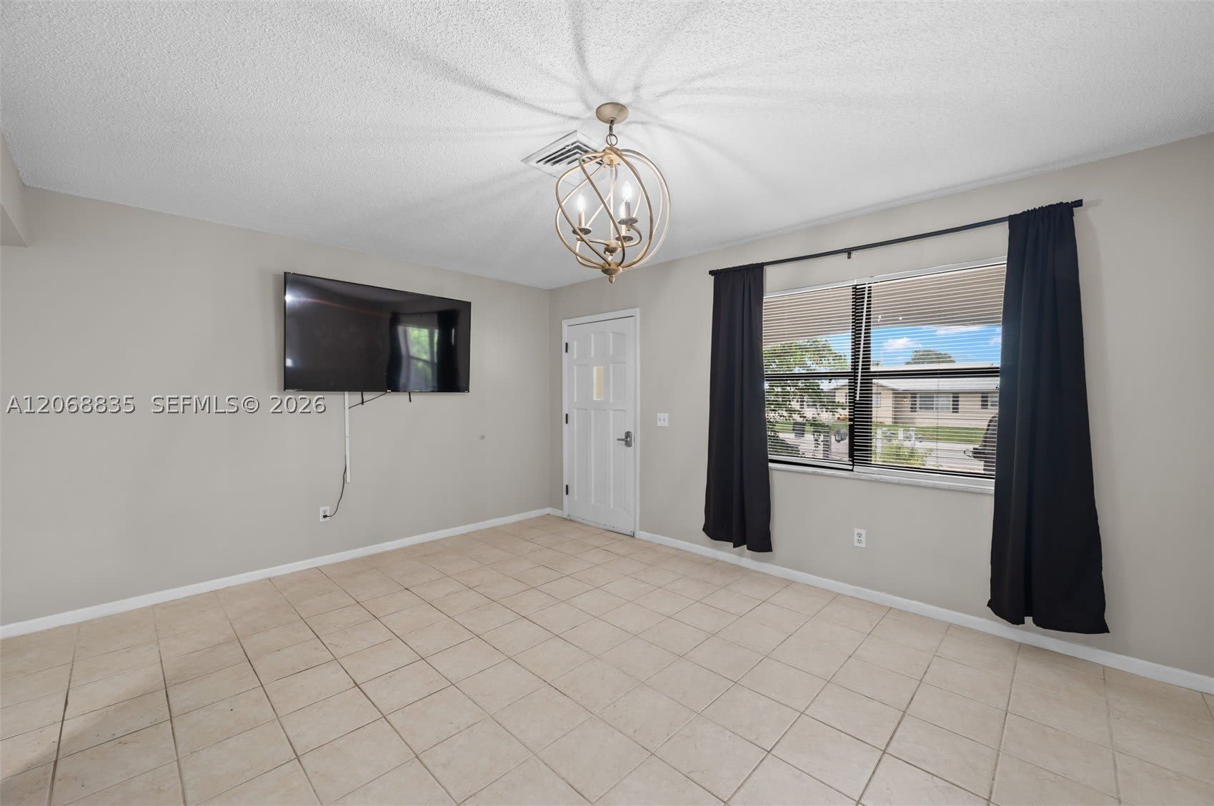 3317 NE Jeannette Dr – photo 4