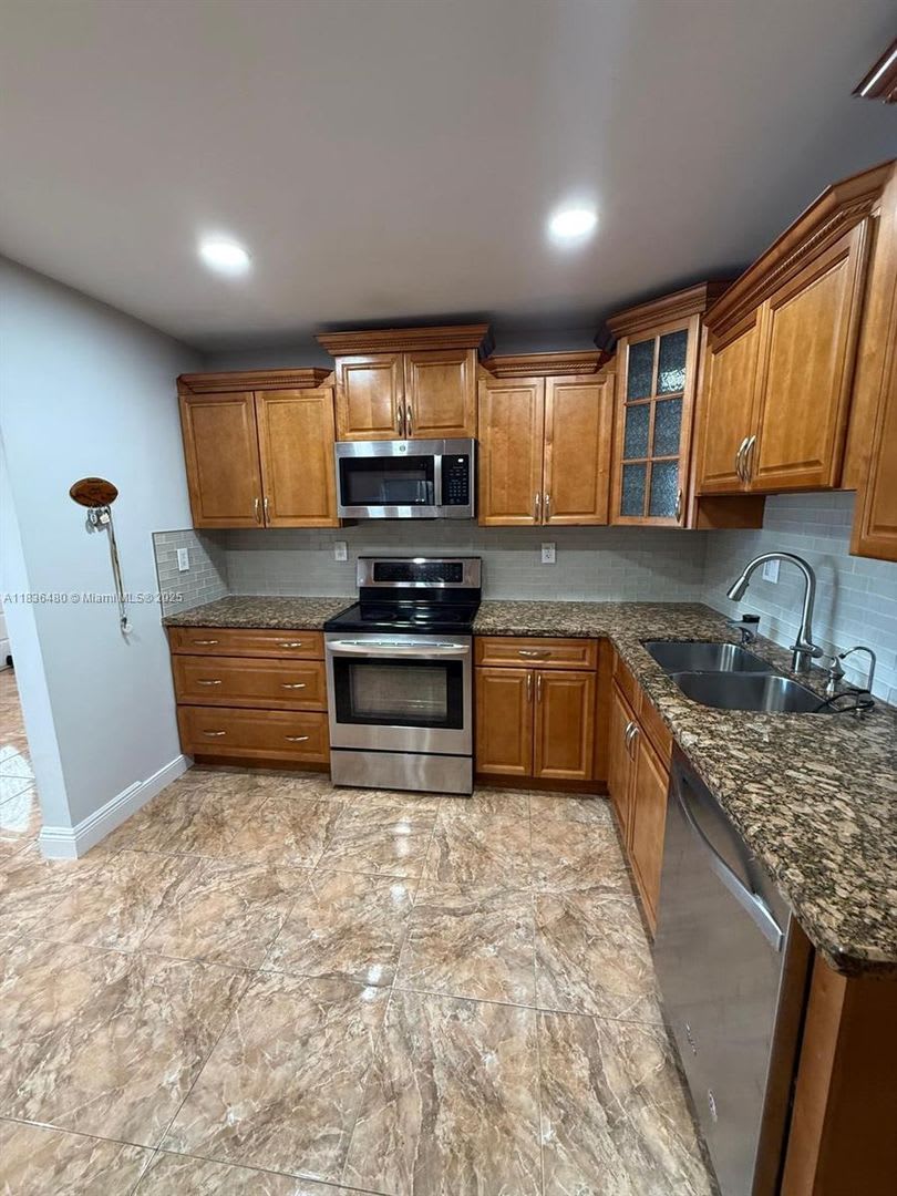 4281 NW 35th Terrace, Lauderdale Lakes, FL 33309 – photo 3