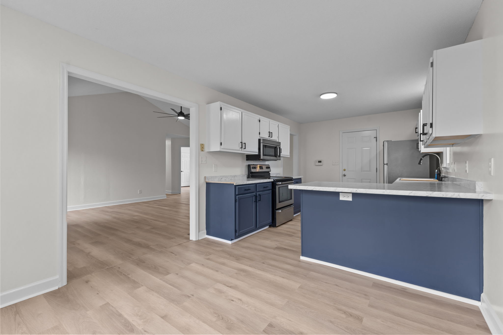 1821 Swann St – photo 1
