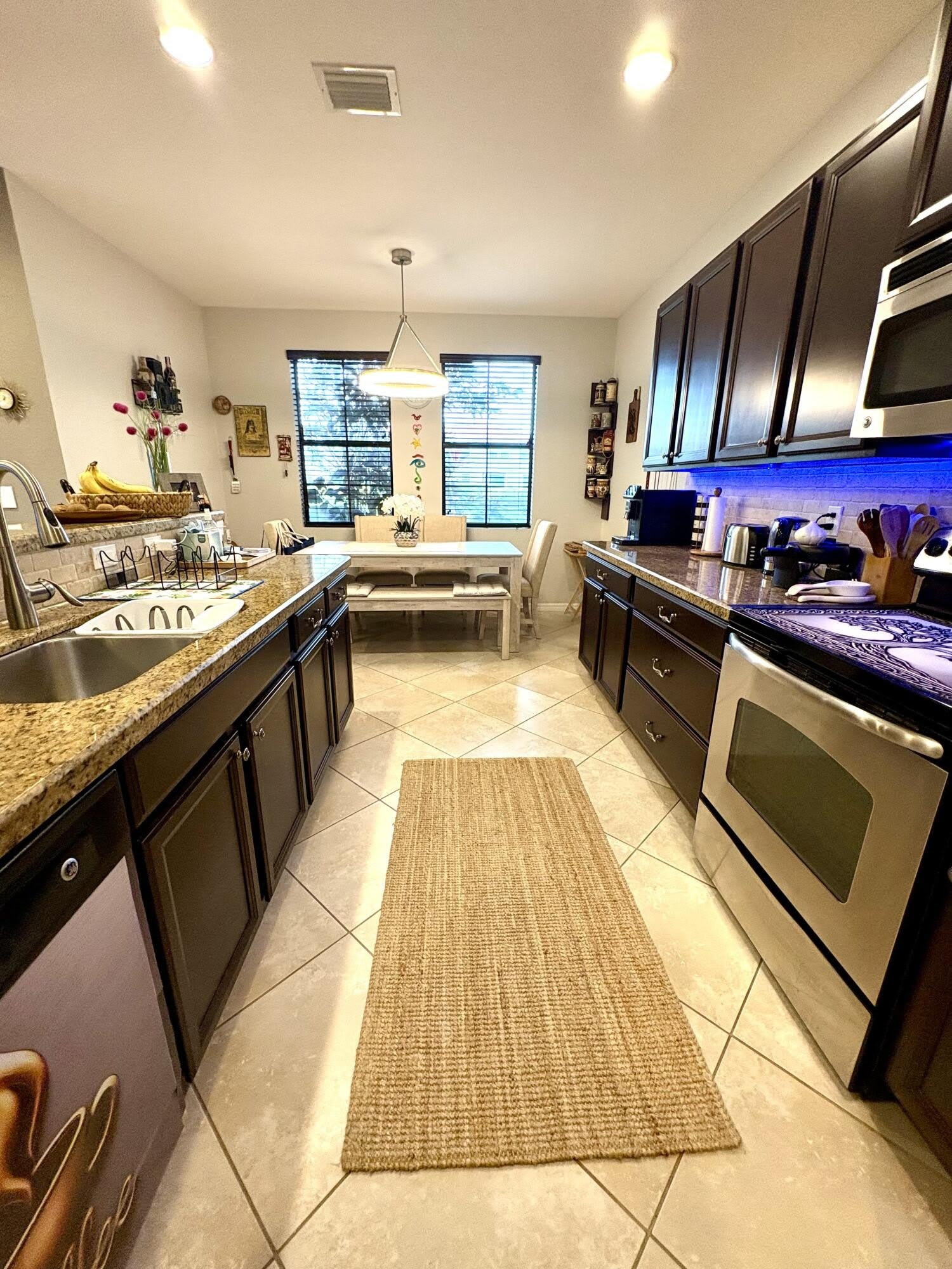 167 Gramercy Square Drive – photo 3
