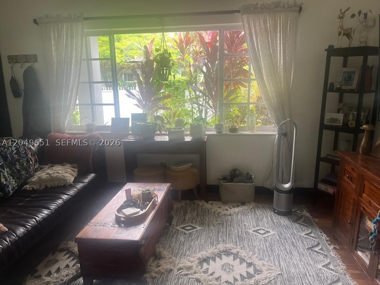 1050 NE 81st St – photo 5