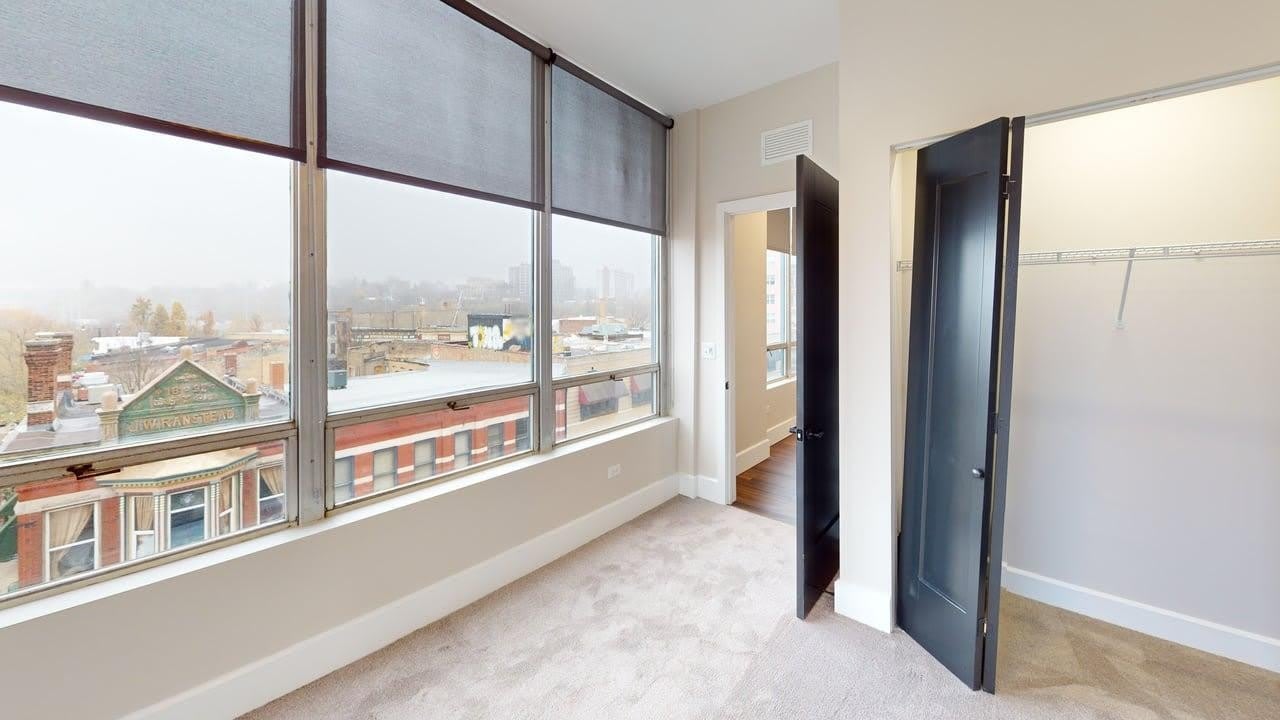 40 DuPage Court – photo 5