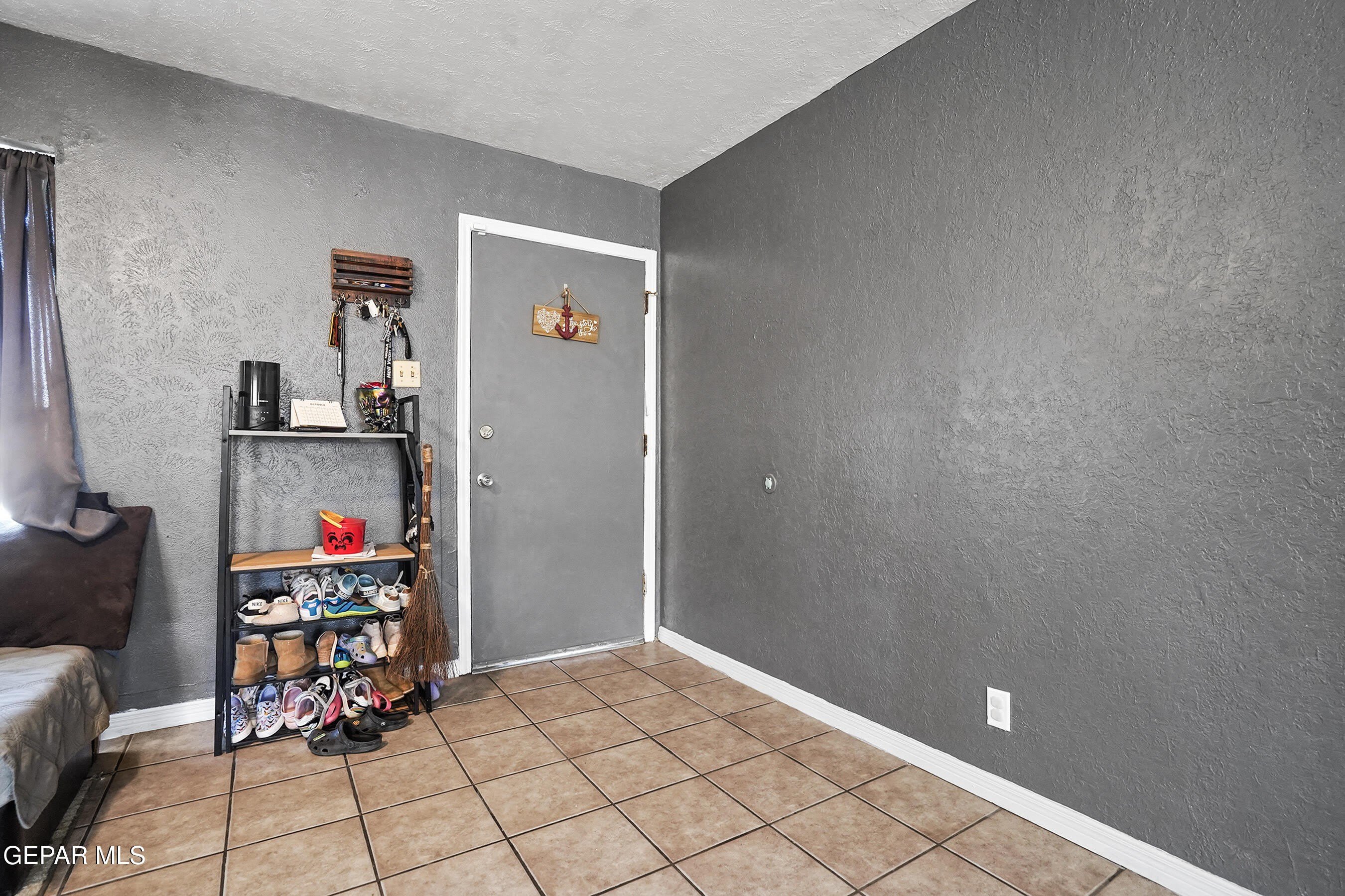 5516 FAIRBANKS Drive – photo 5