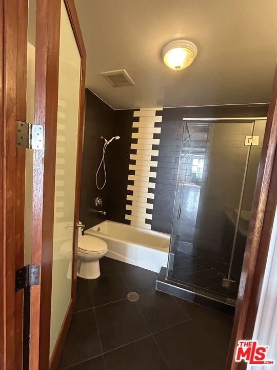 652 Mateo St – photo 5