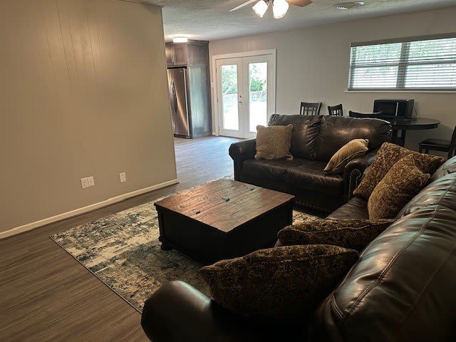 829 N Charlotte Avenue – photo 3