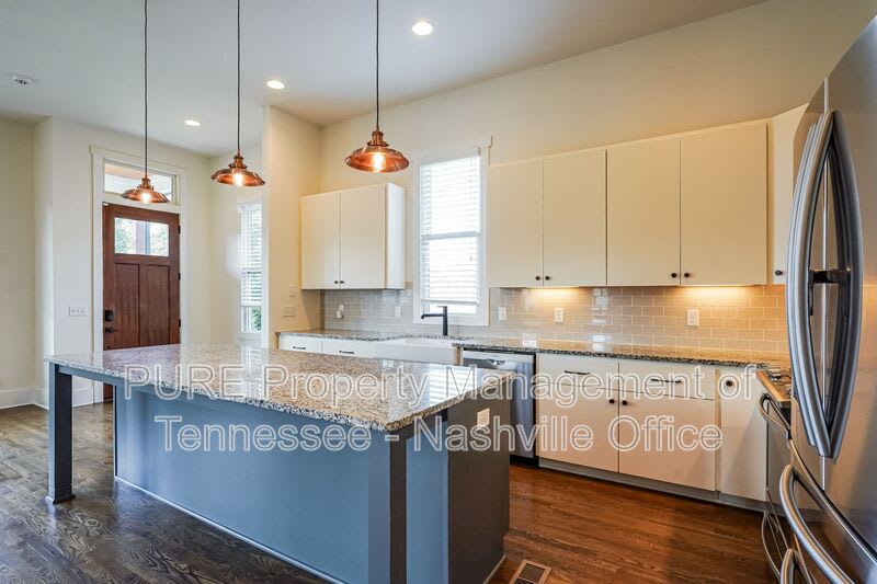 1405 Kirkland Ave – photo 4
