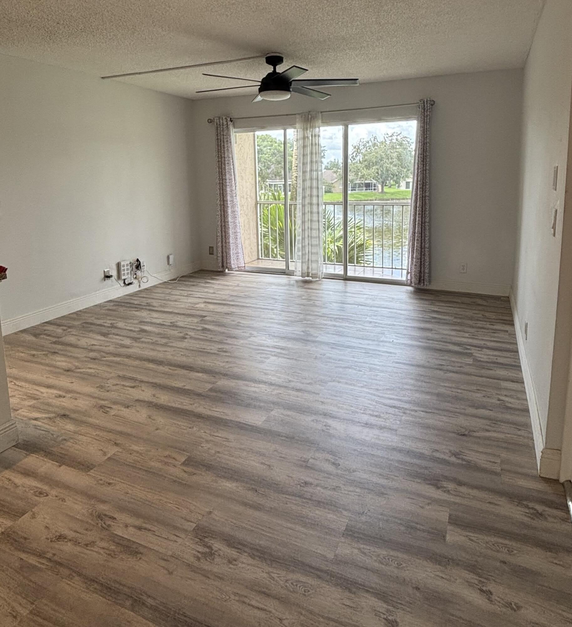 13771 ONEIDA Drive – photo 2