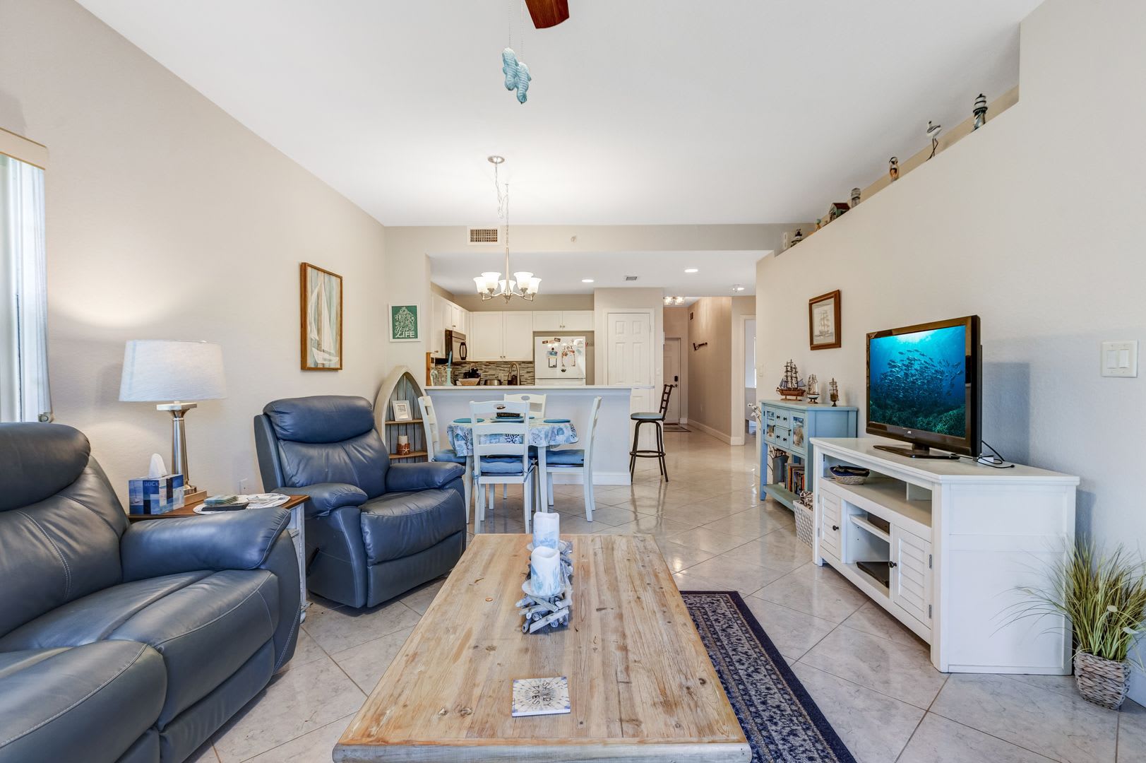 ** BOTANICAL PLACE ** 3 BED / 2 BATH – photo 3