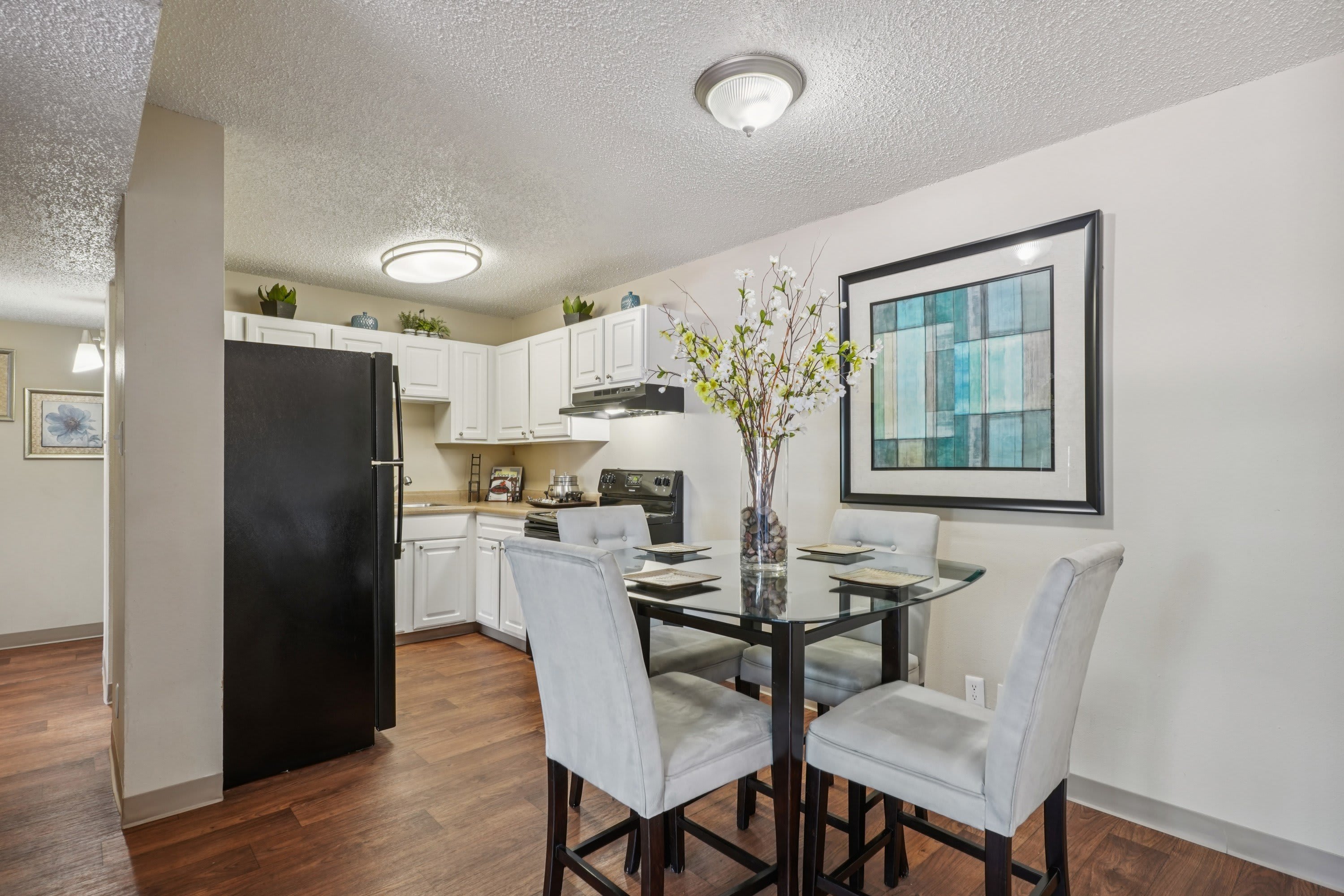 University Village Apartments – photo 5