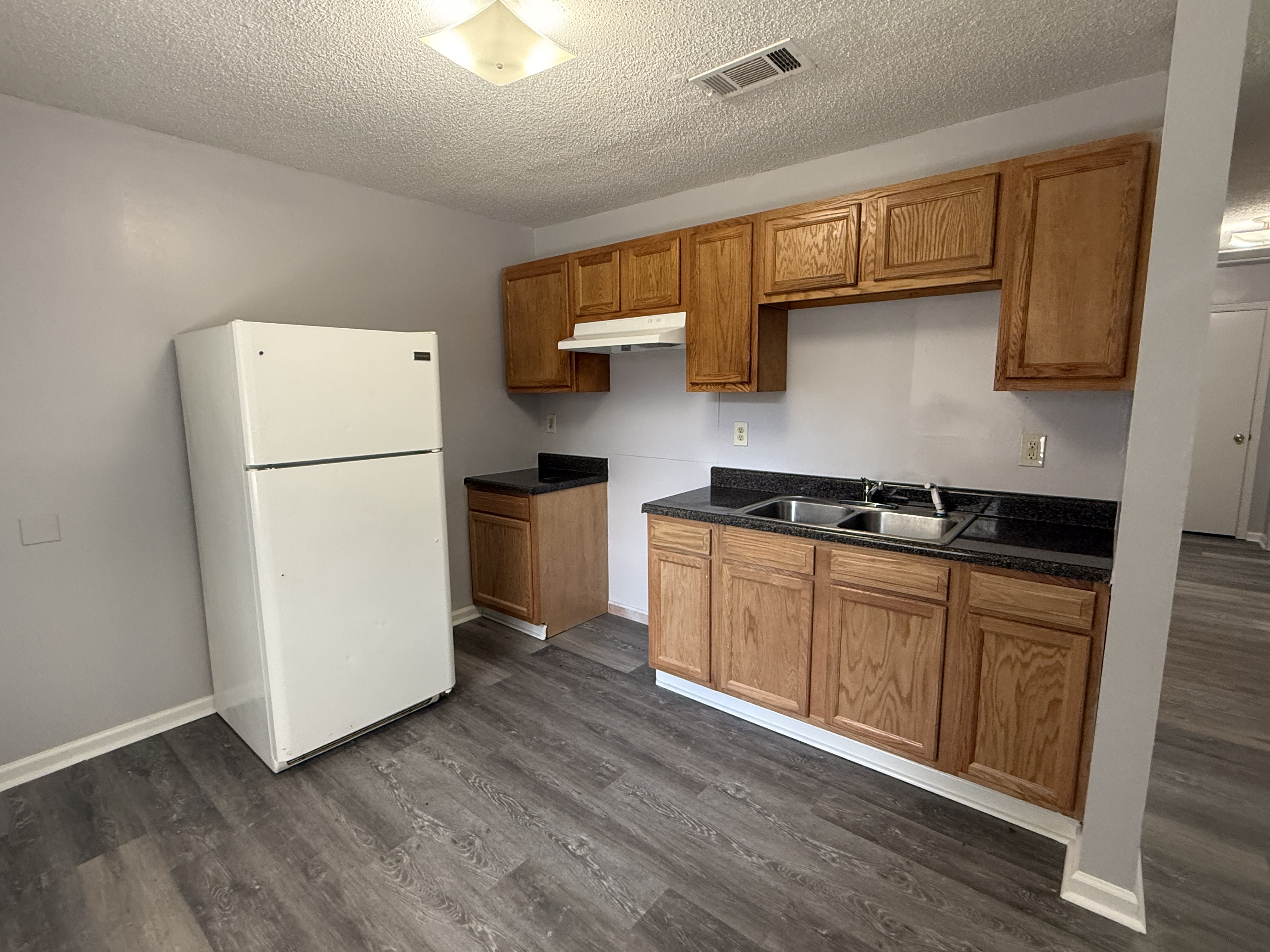 3501 Hicky St – photo 3