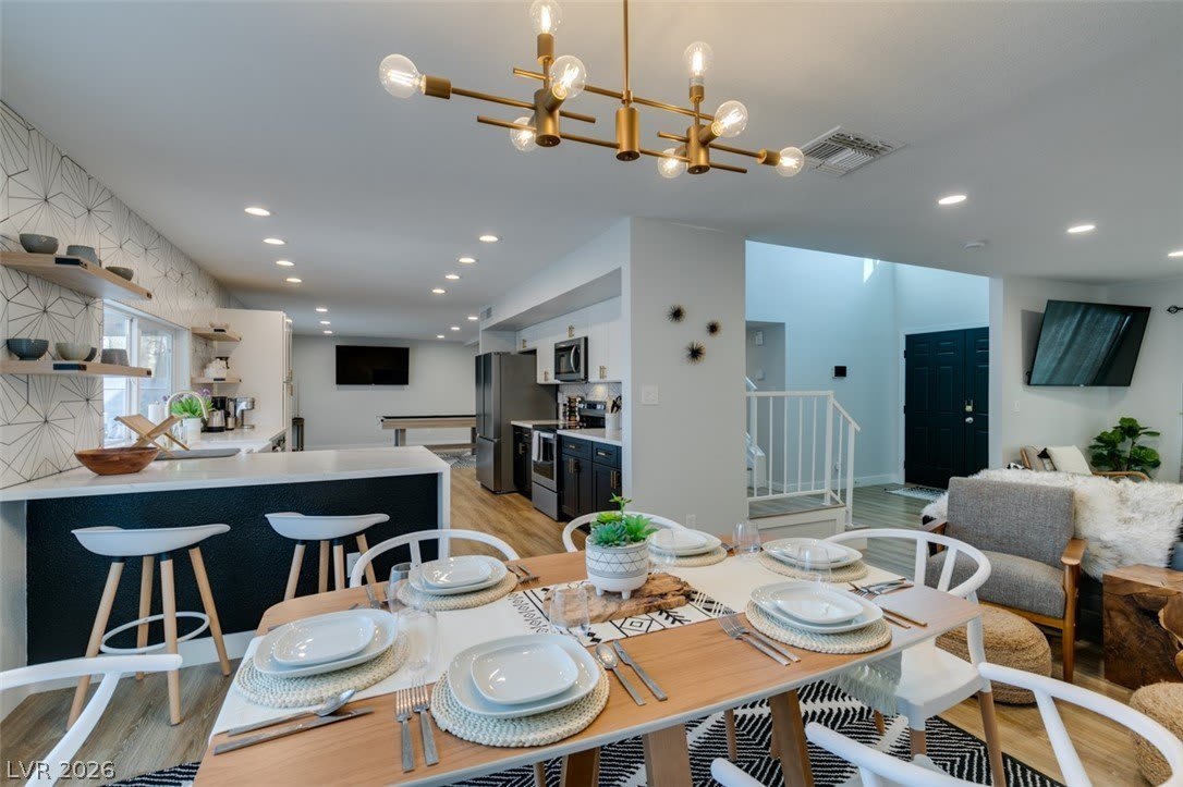 2000 Springview Drive – photo 2