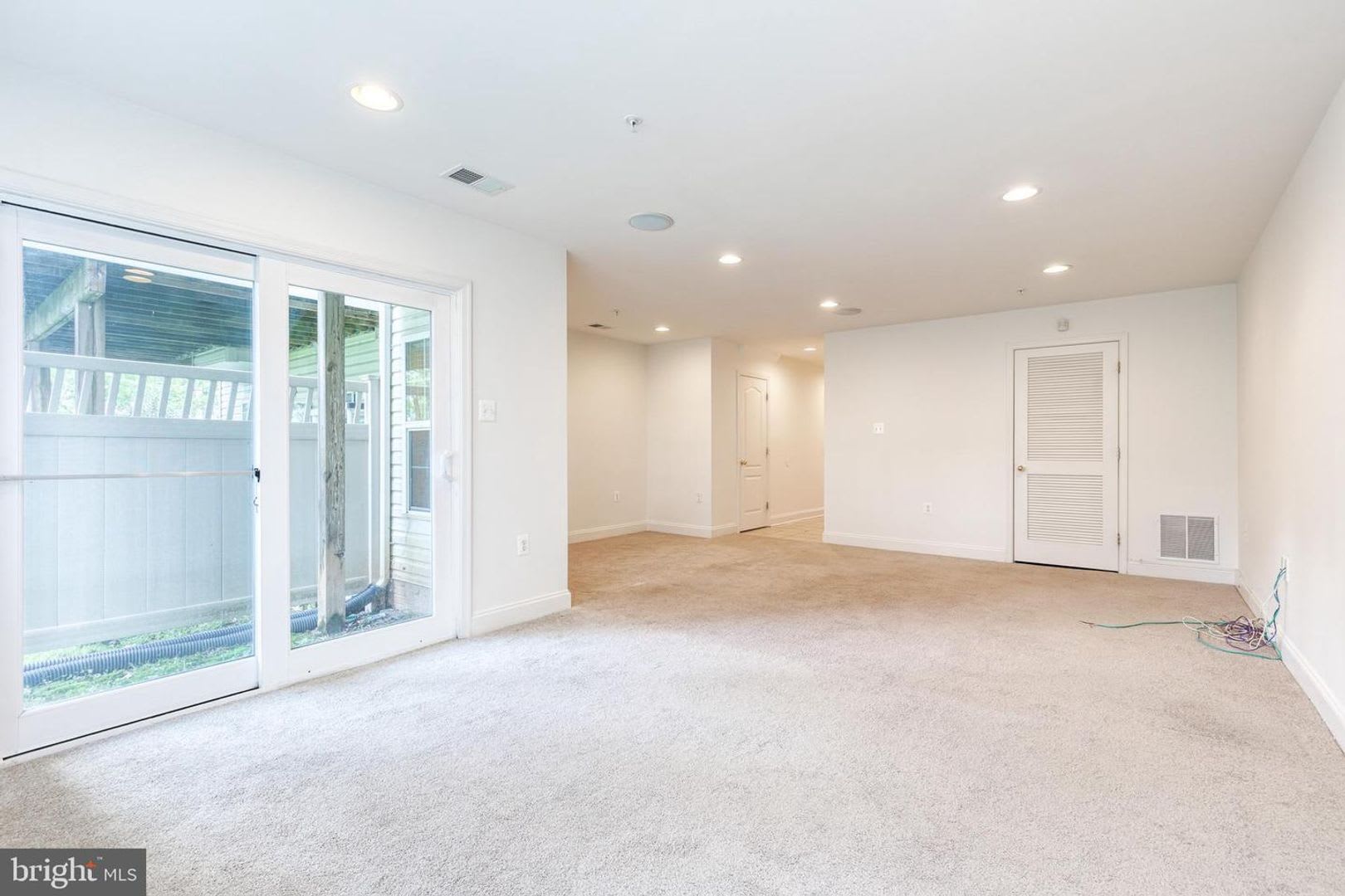 Stunning 3Bd 2 5Bth Garage Townhome In Owings Mills – photo 5