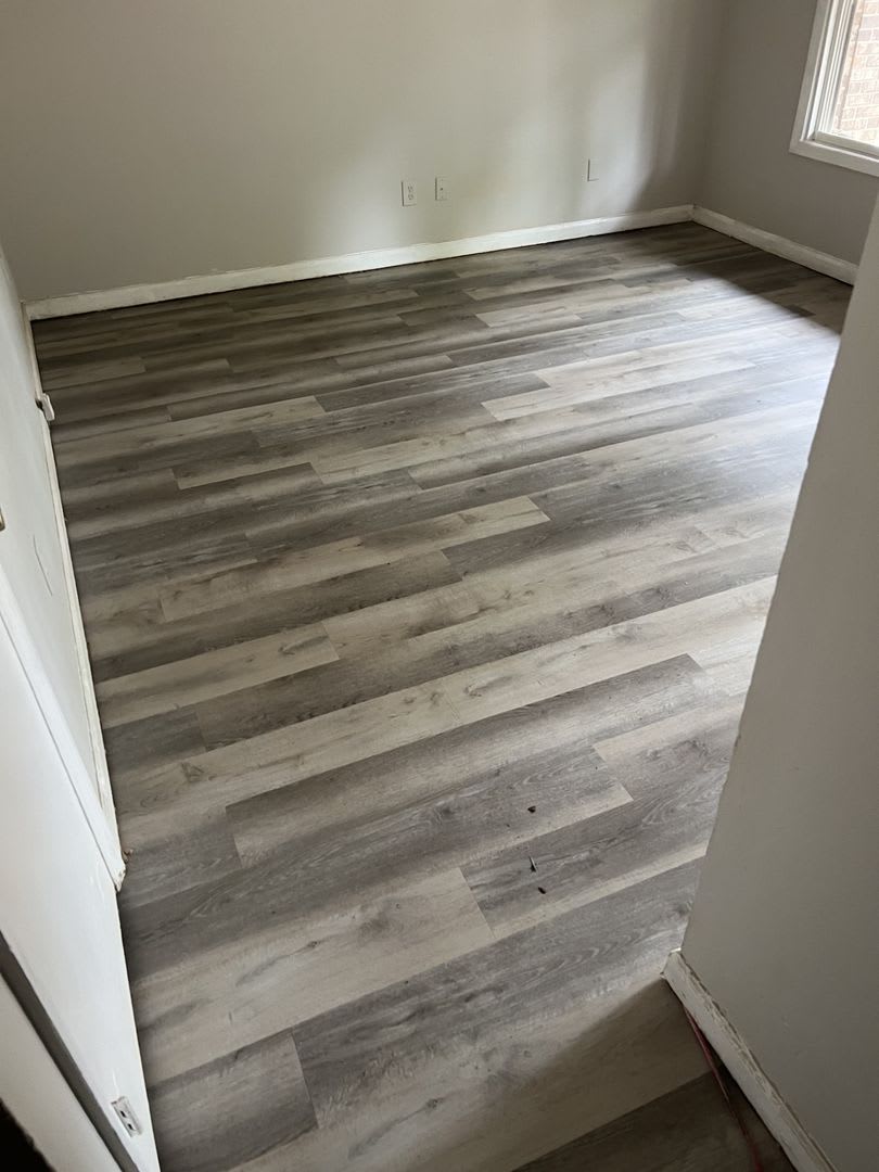 Renovated 3 Bedroom Unit For Rent, $1,325.00 Per Month! Contact Us To View This Amazing Unit!!! – photo 3