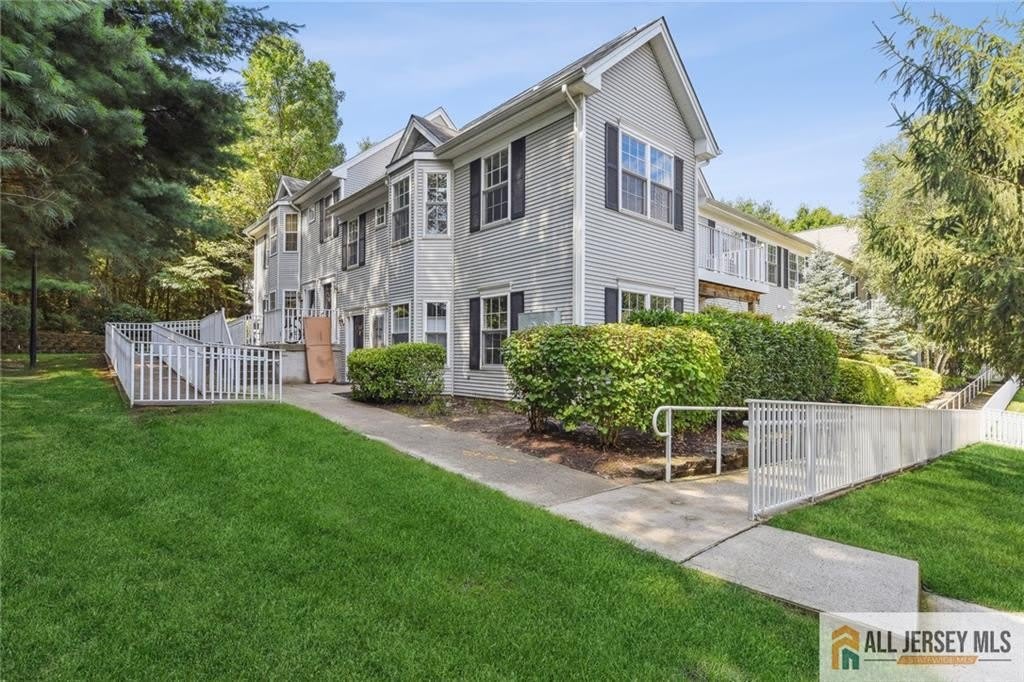 2602 Cypress Lane – photo 1