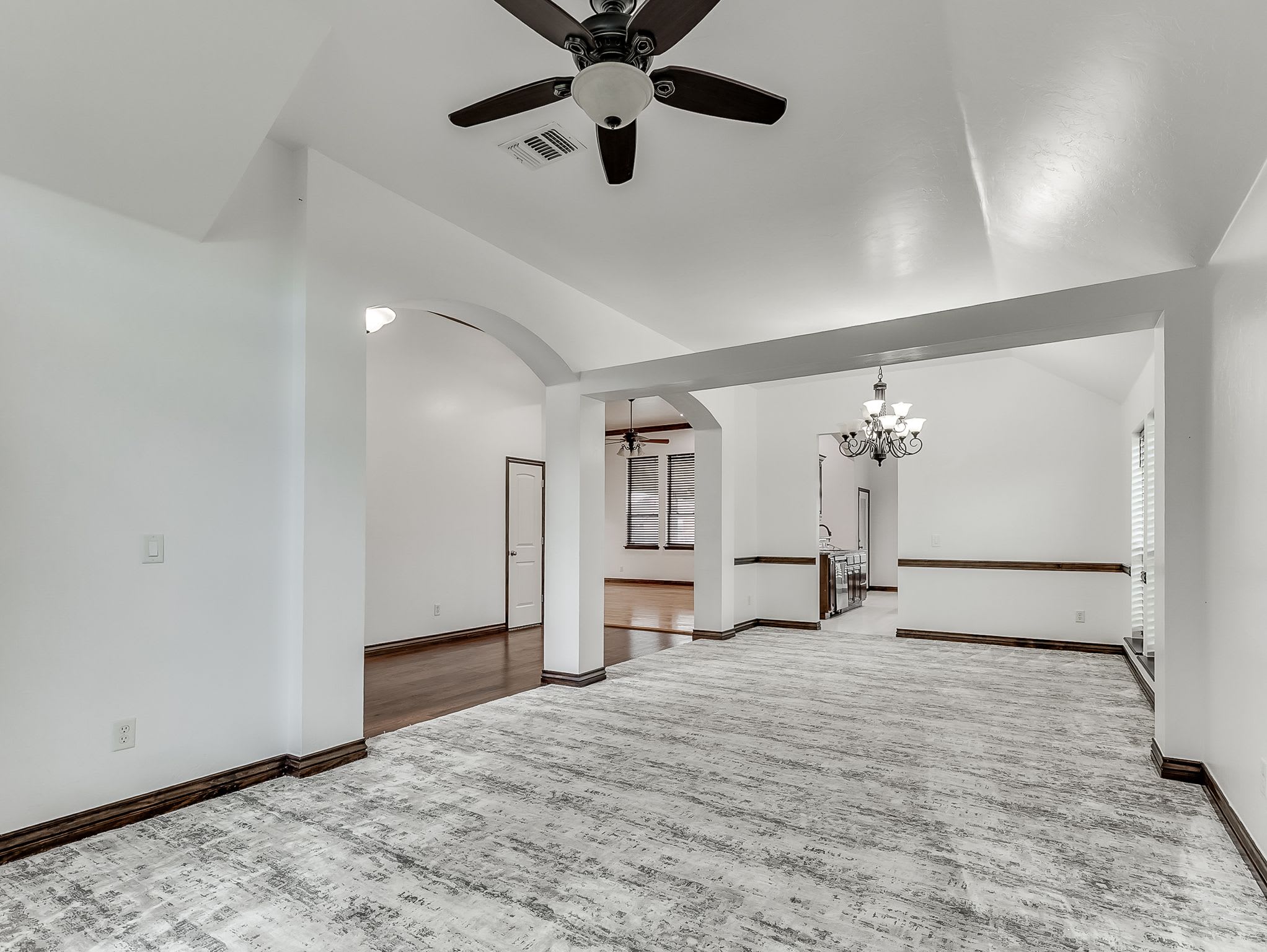 18501 El Greco Drive – photo 5