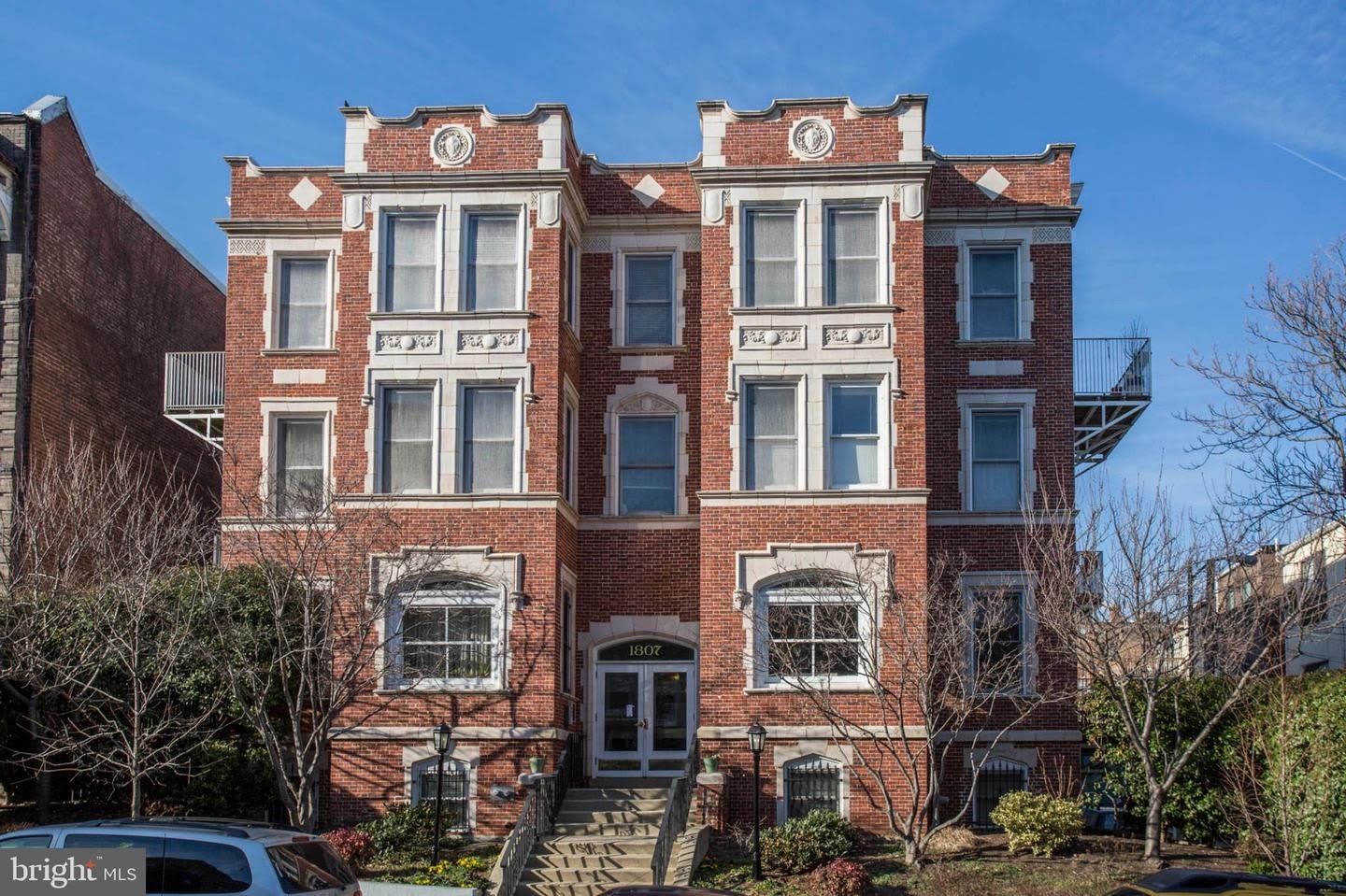 1807 CALIFORNIA ST NW #205 – photo 1