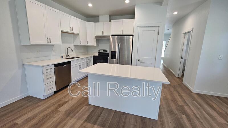 3811 E 12th Ave – photo 5