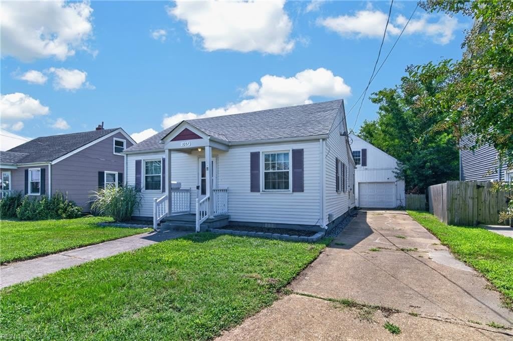 1057 W Ocean View Avenue – photo 3