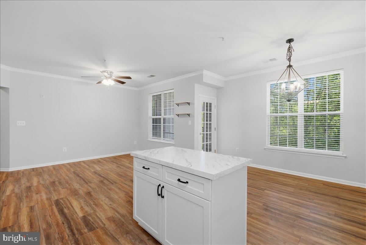21228 MCFADDEN Square – photo 5