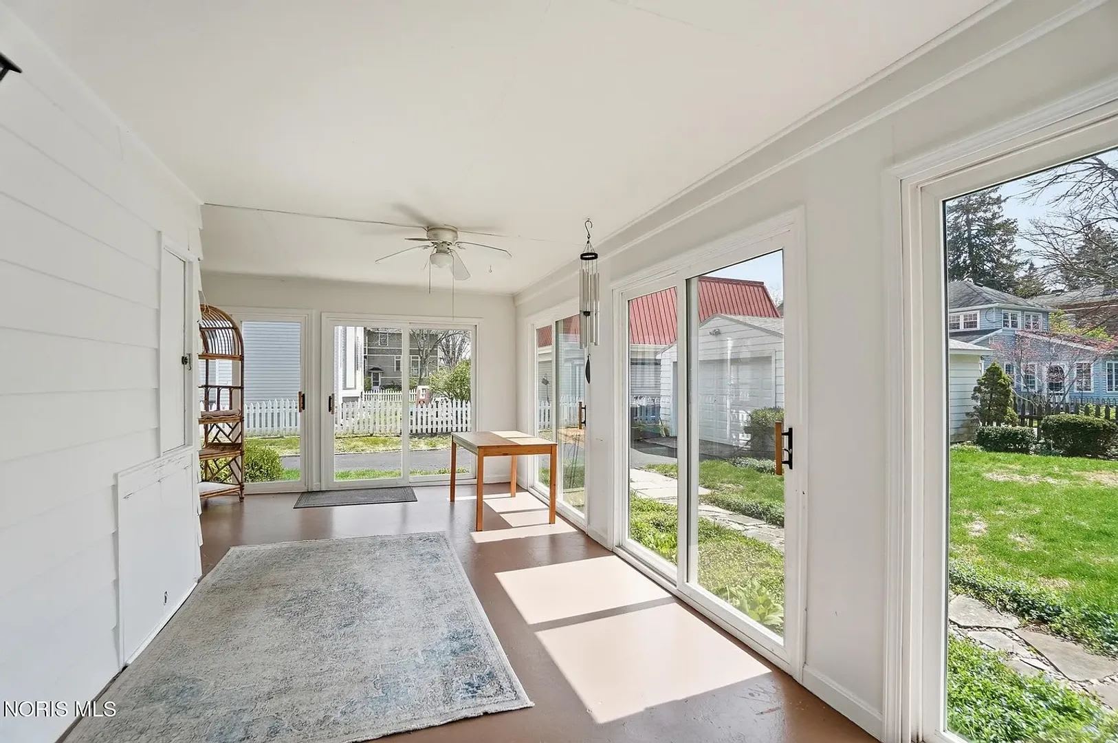 Beautiful home on West Wooster in Bowling Green – photo 2